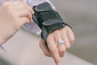 Accessoires orthopédiques essentiels pour femmes actives 1